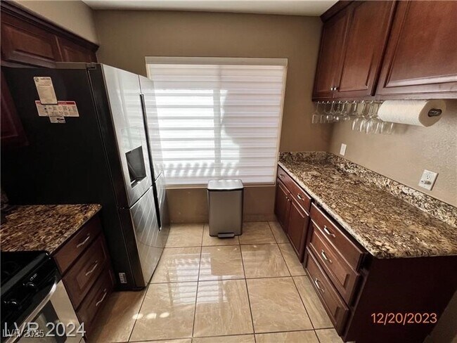 Building Photo - 9436 Quail Ridge Dr