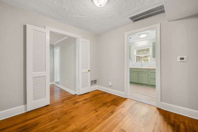 Building Photo - Charming 3-Bedroom, 1 Bath Home located in Sandston-$1750/Mo