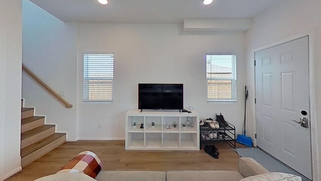 Building Photo - 5123 Tipton St