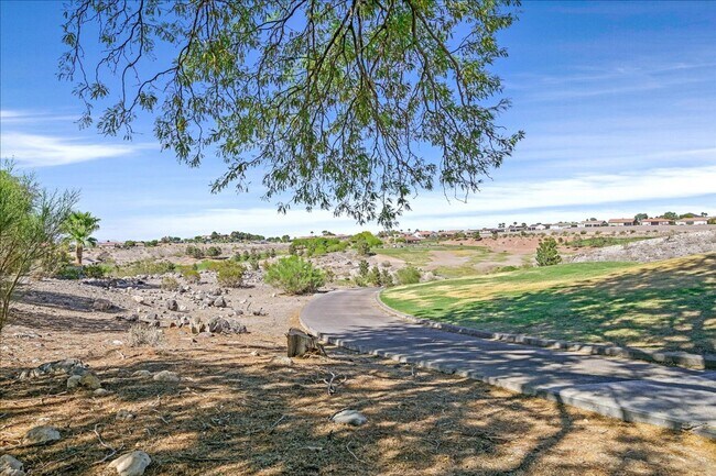 Building Photo - Golf Course Views in Sun City Anthem!  Age...
