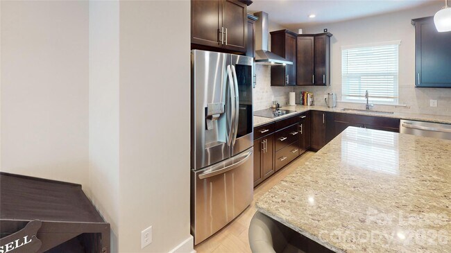 Building Photo - 3804 Sky Haven Dr