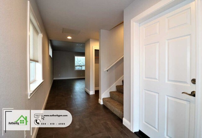 Building Photo - 1353 Browning Street