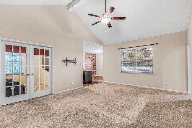 Building Photo - Single family Home in Princeton