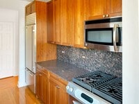 Building Photo - Beautiful 3 bed 3 bath Apartment designed by Lead Architect Steward Wagner and Alfred Fellheimer ...