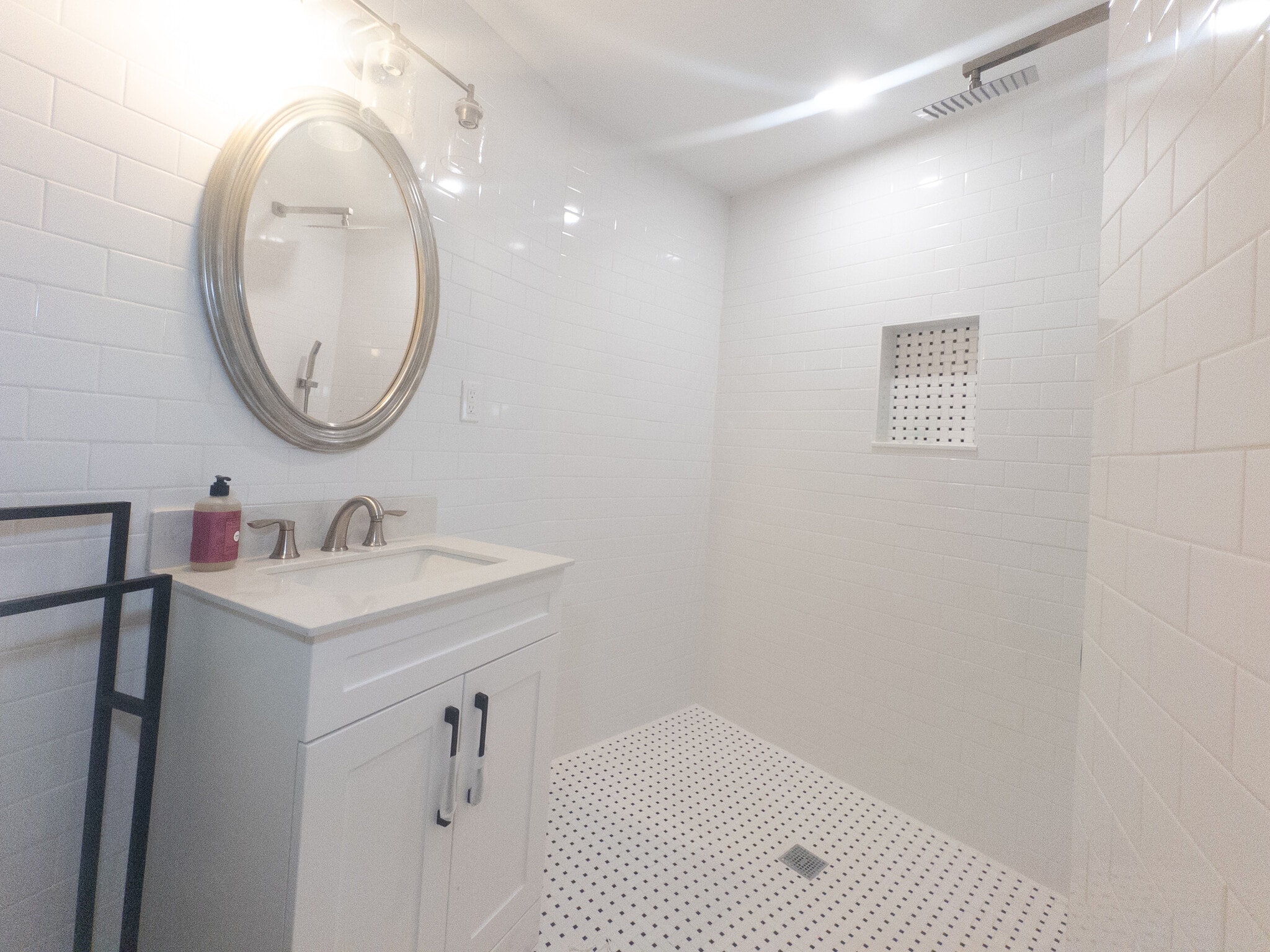 Master bath - 11 Zamora St