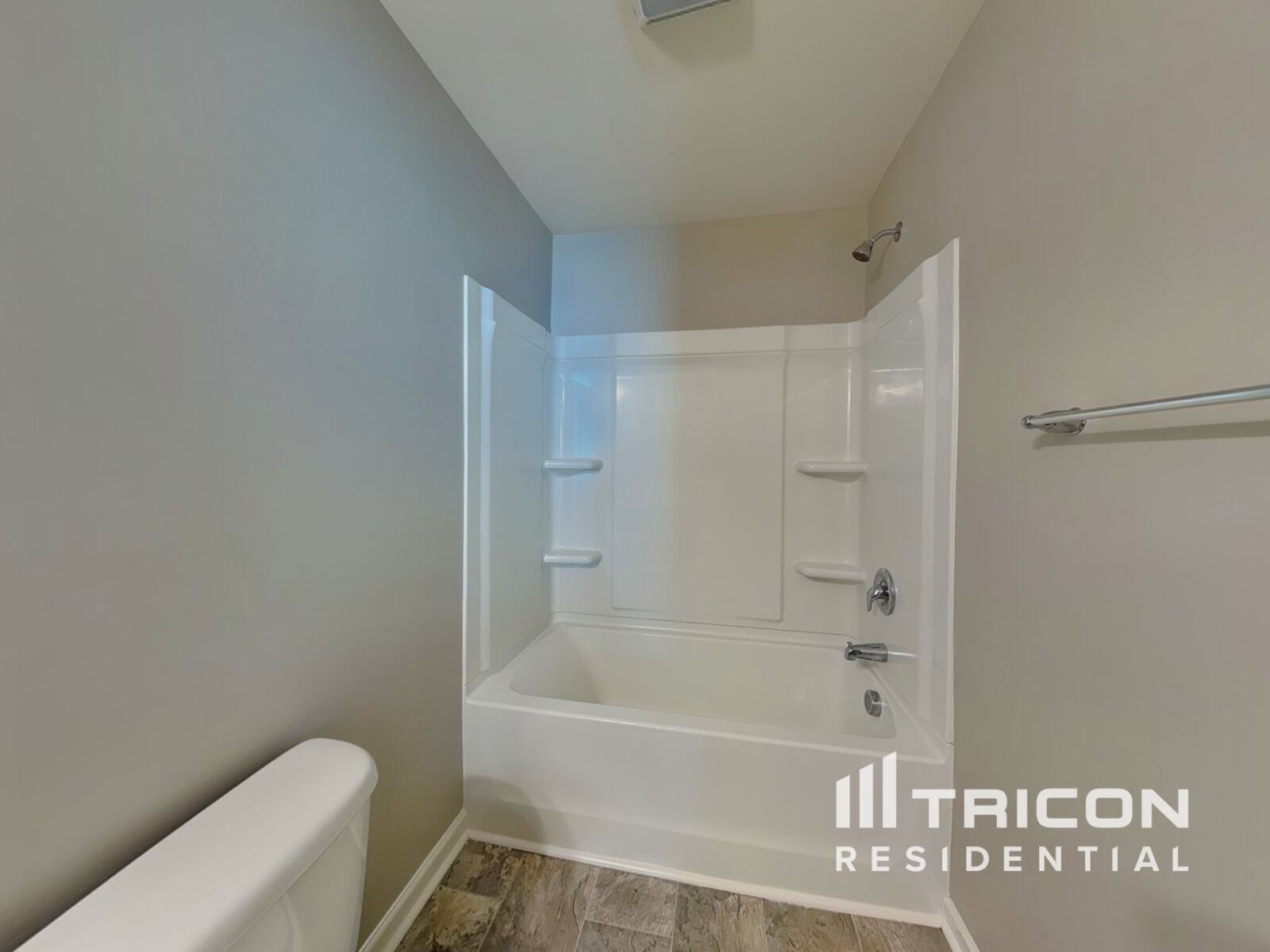 Building Photo - 4664 Wesmar Dr