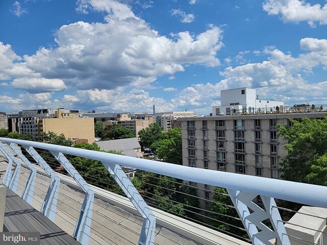 Building Photo - 2515 K St NW