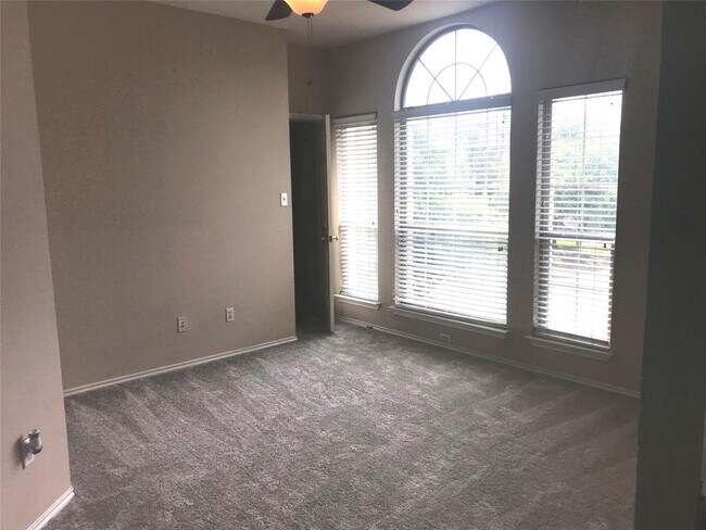 Building Photo - 11321 Fletcher Hall Ln