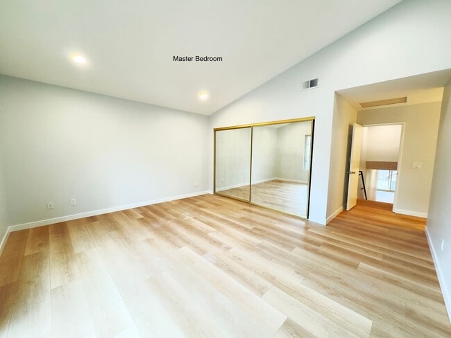 Building Photo - FULLY REMODELED: Spacious 3 bedroom condo in San Marcos With AC