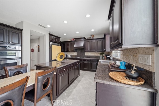Building Photo - 13903 Highlander Rd