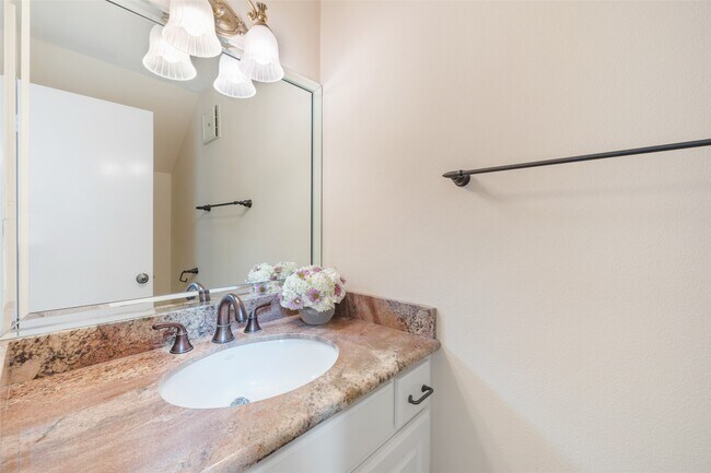 Building Photo - 5850 Valley Forge Dr