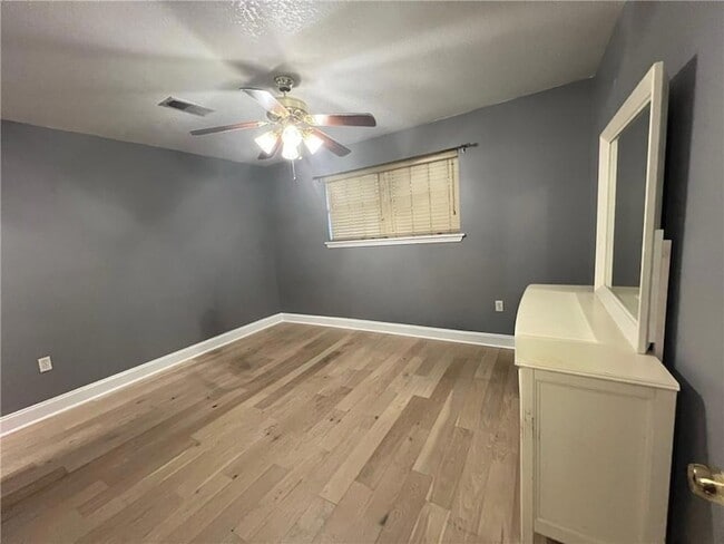 Building Photo - 2816 Munster Blvd