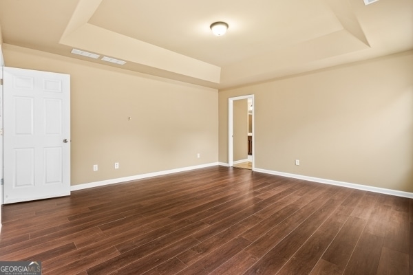 Building Photo - 3920 Lake Manor Way
