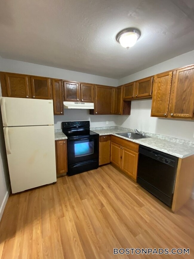 Building Photo - 8 Elko St