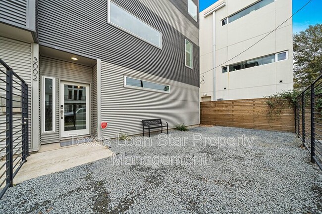 Building Photo - 3002 Hawkins St