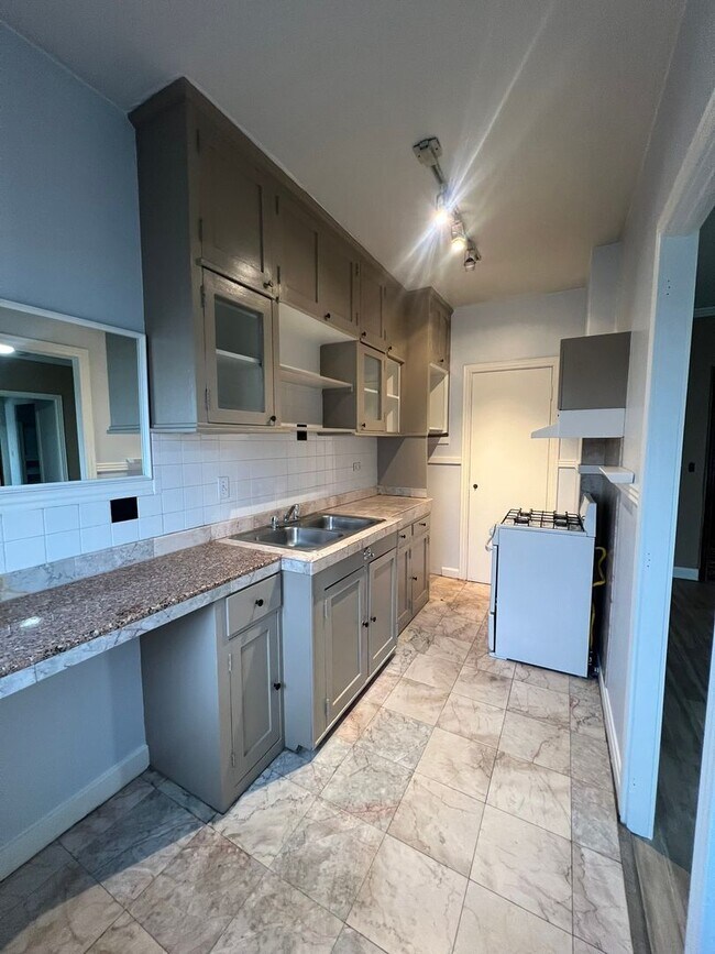 Building Photo - Beachfront Top-Floor 1BR at The St. Regis – Ocean Views + Utilities Included!