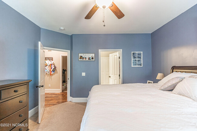 Building Photo - 55 Bridle Path Cir