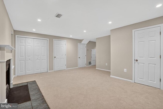 Building Photo - 6836 Kerrywood Cir