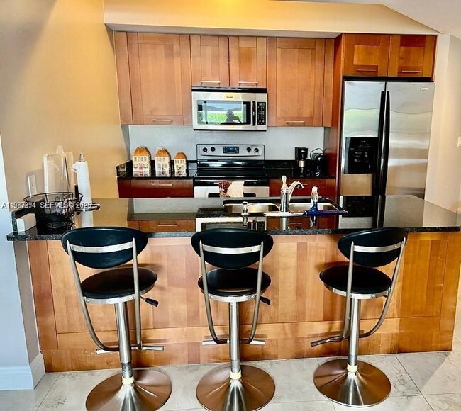 Building Photo - 4100 Salzedo St