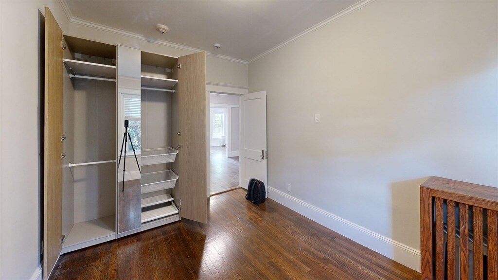 Building Photo - 6 Radcliffe Rd