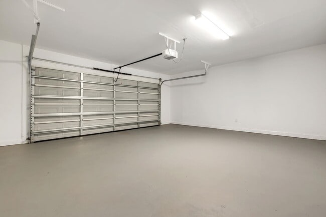 Building Photo - 1115 N Woodward Ave