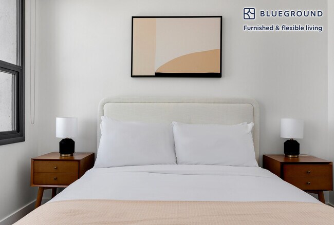 Building Photo - 3345 Wilshire Blvd