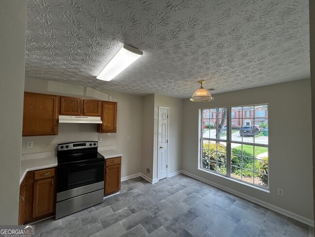 Building Photo - 3153 Kingswood Glen