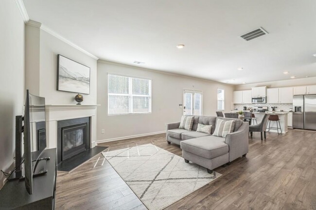 Building Photo - 7595 Jennadee Dr