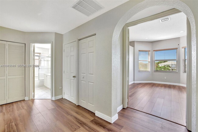 Building Photo - Southwest 51st Street, Miramar, FL 33027 - 5 BR 3.5 BA single-family home