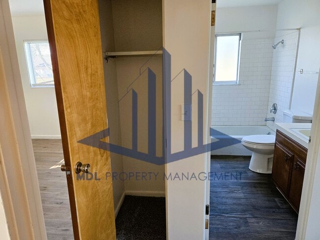 Building Photo - 2225 Weiss St