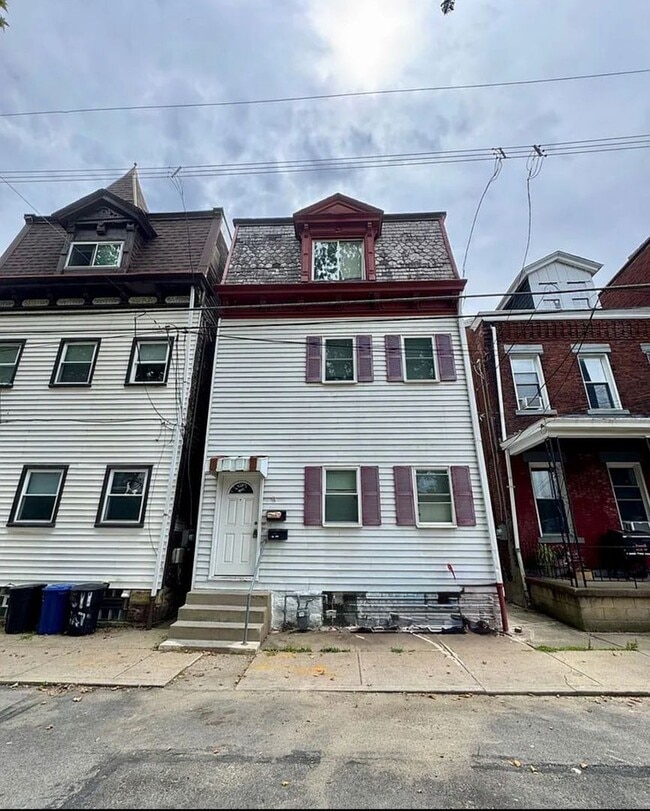 Building Photo - 1509 Hatteras St