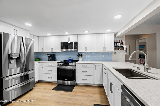 Building Photo - 215 Ballyshannon St