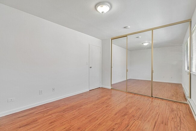 Building Photo - 2BR 1.5BA Condo For Rent – Prime Central F...