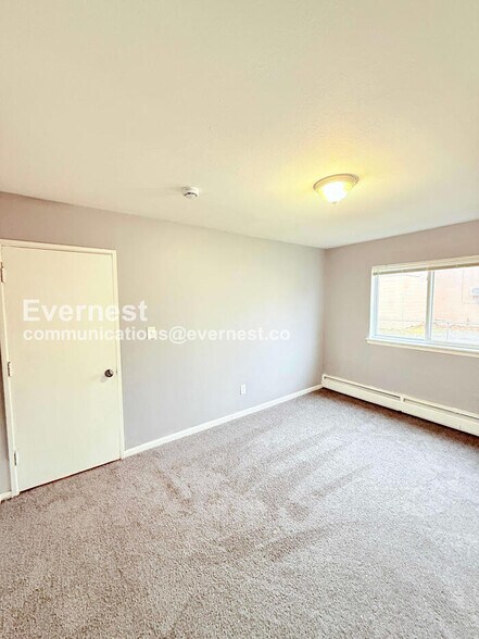 Building Photo - 18711 Schoolcraft Rd