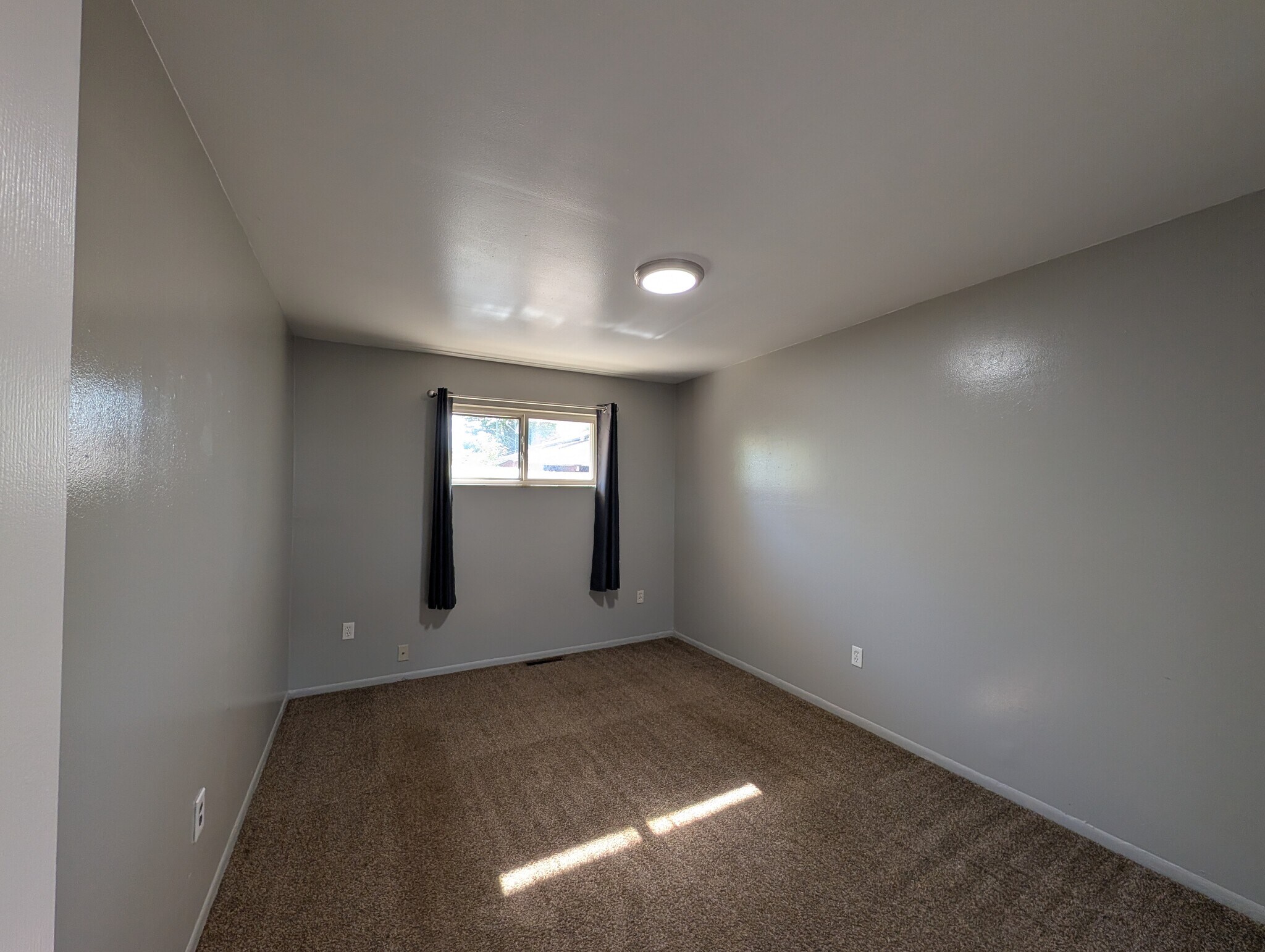 Building Photo - 12800 E 13th Pl