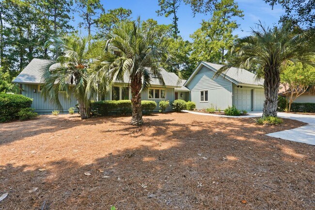 Building Photo - Enjoy Lowcountry living in this beautifully updated 3-Bed, 2-Bath home in Moss Creek!