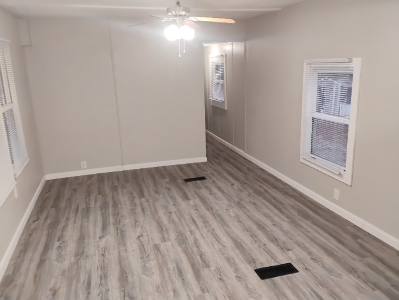 Building Photo - 1100 W Locust St