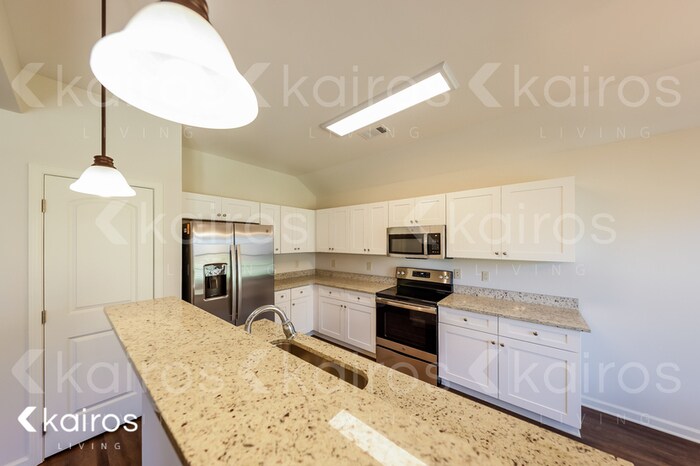 Building Photo - 711 Park Ln