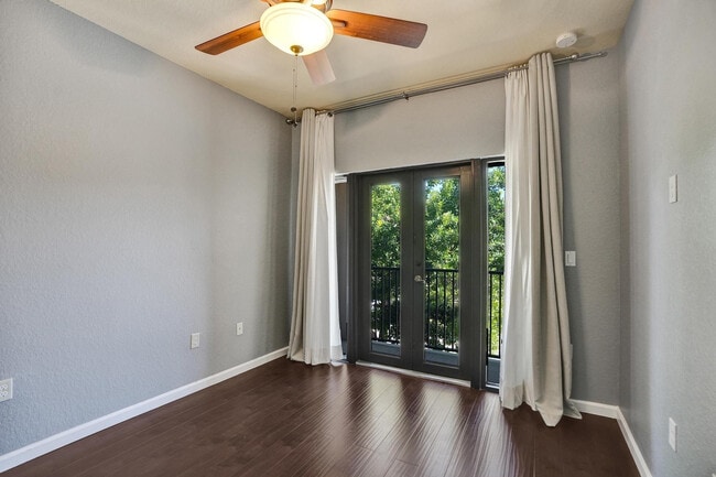 Building Photo - 6105 Grand Cypress Cir W