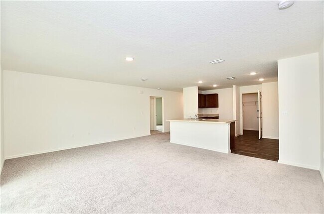 Building Photo - 1426 SW Merchant Ln