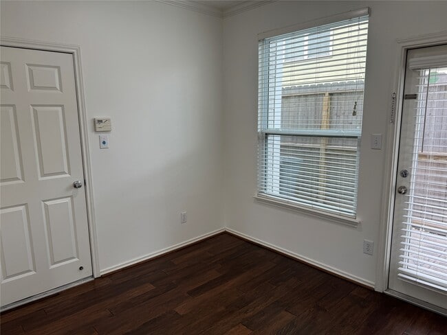 Building Photo - 1908 Bailey St