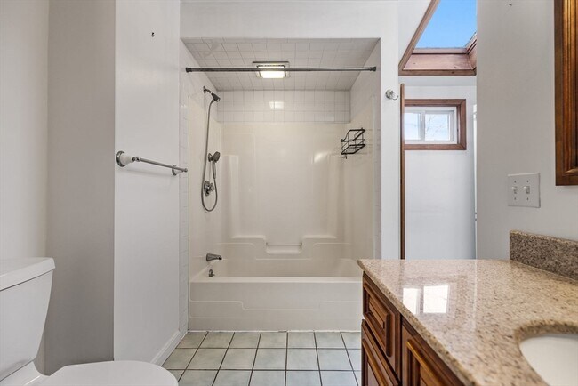 Building Photo - 12 Wright St