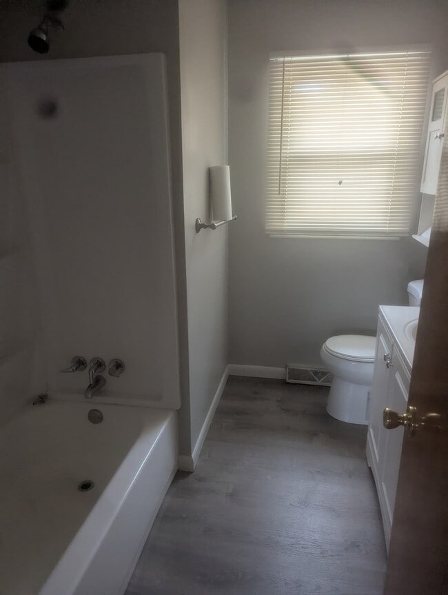 Building Photo - 1195 Old Leetown Pike