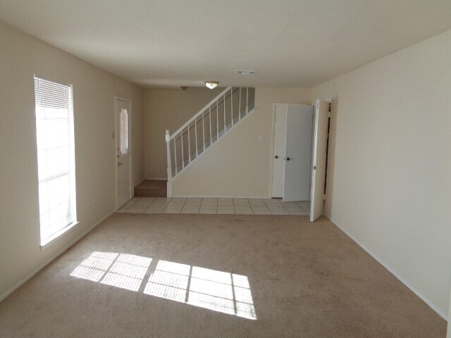 Building Photo - 15426 Swan Creek Dr