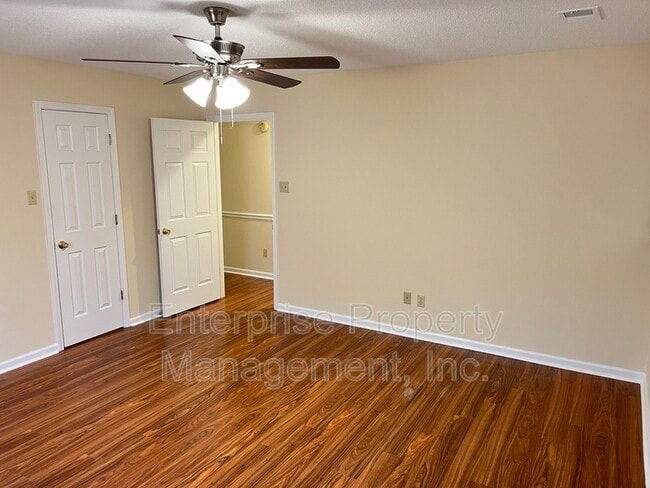 Building Photo - 4155 Tunbridge Pl