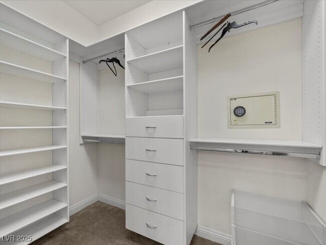 Building Photo - 1159 Calcione Dr