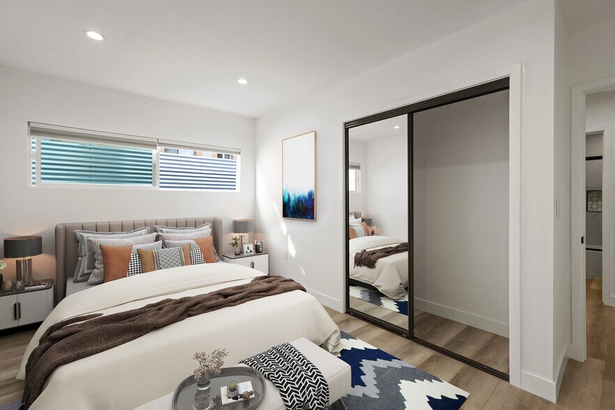 Building Photo - 2561 W Ave 30