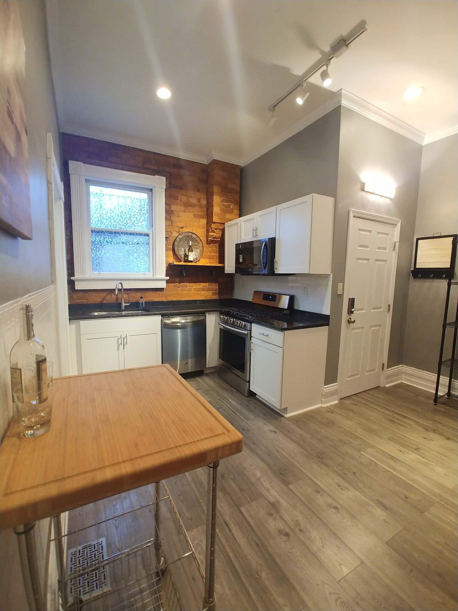 Updated Kitchen - 410 Fairfield Ave