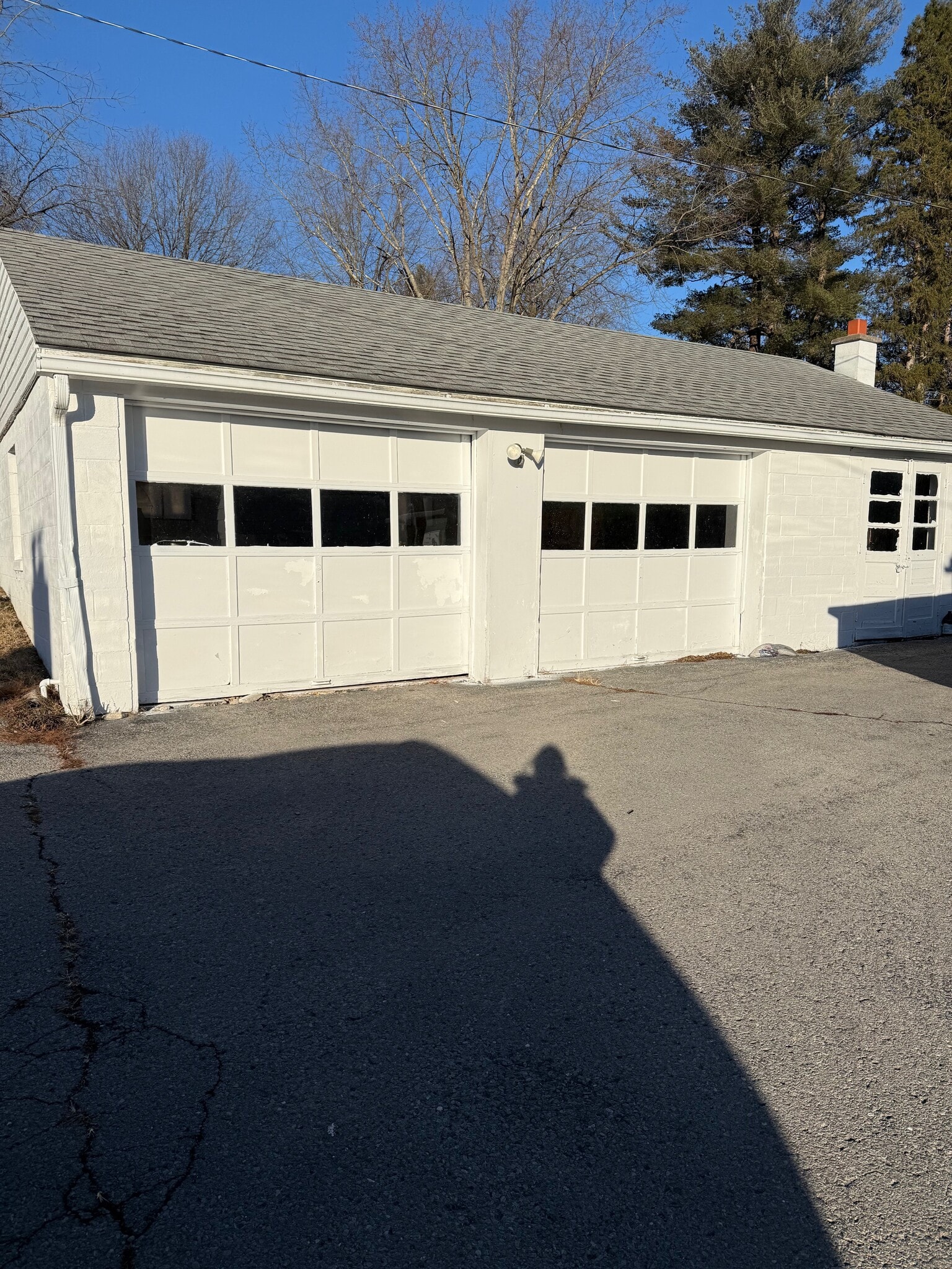 Building Photo - 2831 Four Mile Dr