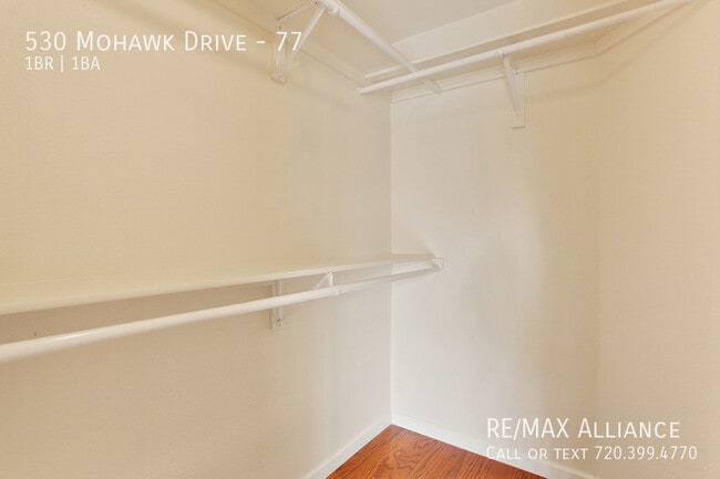 Building Photo - 530 Mohawk Dr